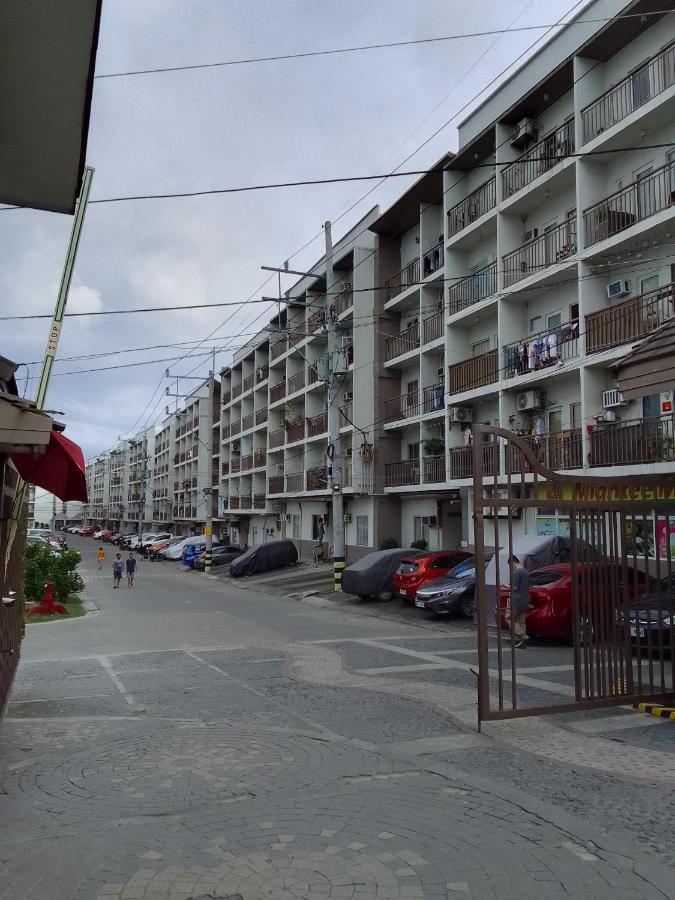 Emmanuel'S Service Apartment Near The Airport Manila Exterior photo